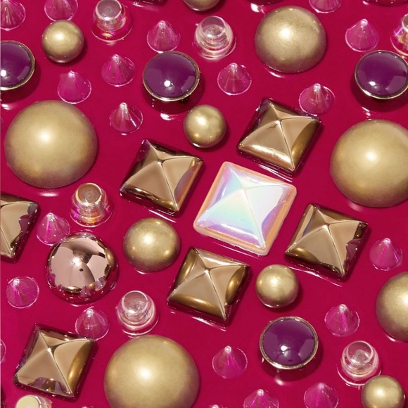 Christian Louboutin Panettone embellished patent leather continental wallet - Picture 8 of 14